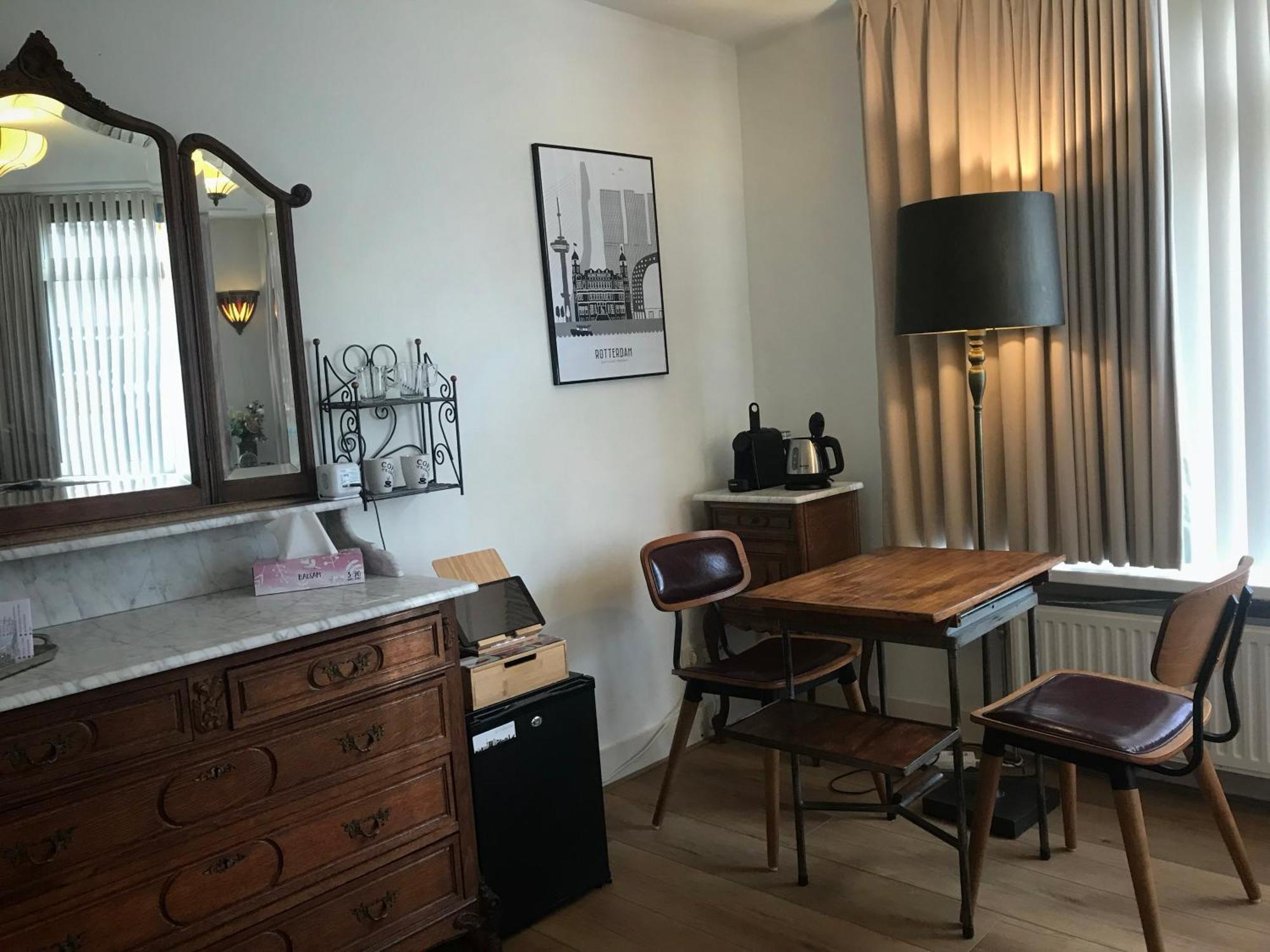 Bed And Breakfast Rotterdam Exteriör bild